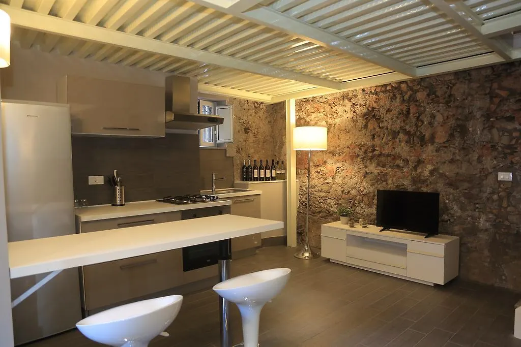 A Casa Di Ludo - Apartments & Short Lets Catánia